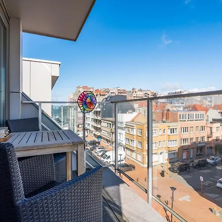 Perfect Getaway Duplex Rooftop App. W. Terrace